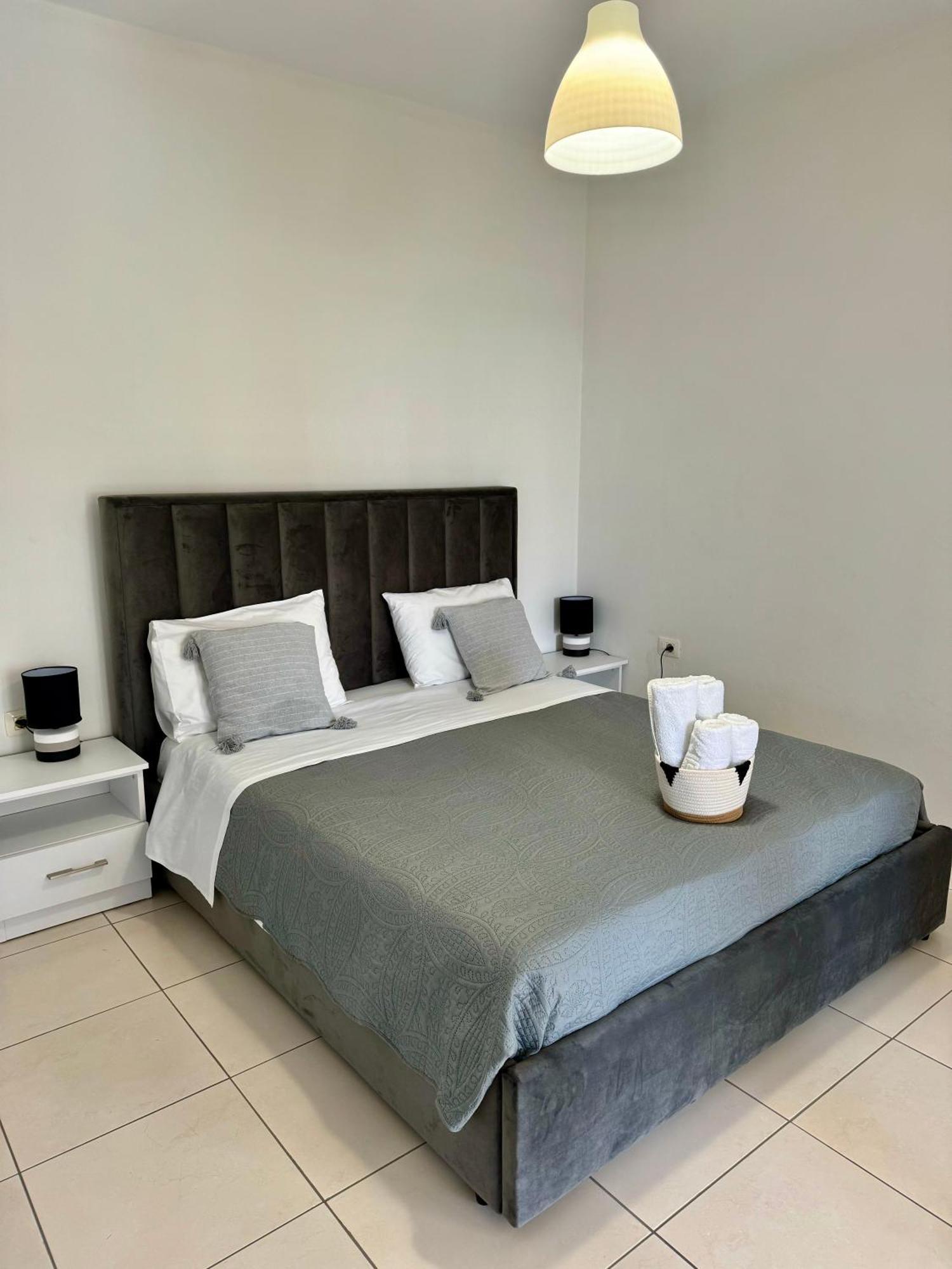 Belaire Luxury Apartment Sarandë Eksteriør billede