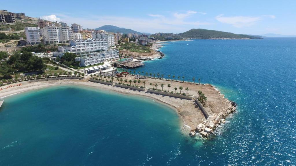 Belaire Luxury Apartment Sarandë Eksteriør billede